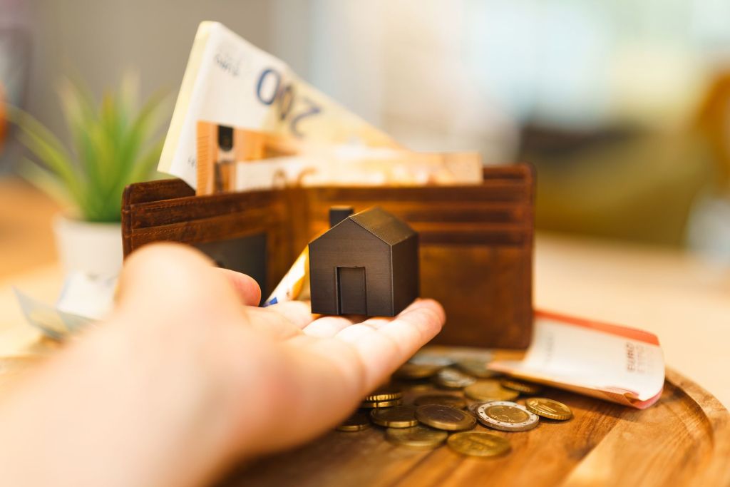 High-Equity Suburbs: Real Estate Considerations in Wellesley, Needham, & Weston